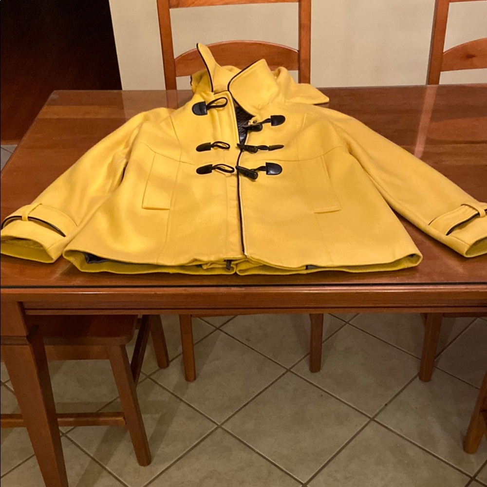 Steve Madden Yellow Trench Coat with Toggle Closures and detachable hood.